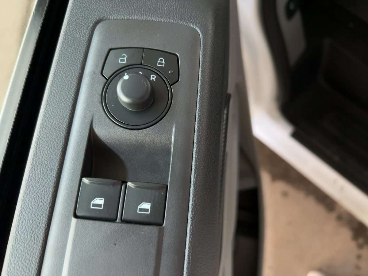 Fahrzeugbild eines Ford Transit Custom