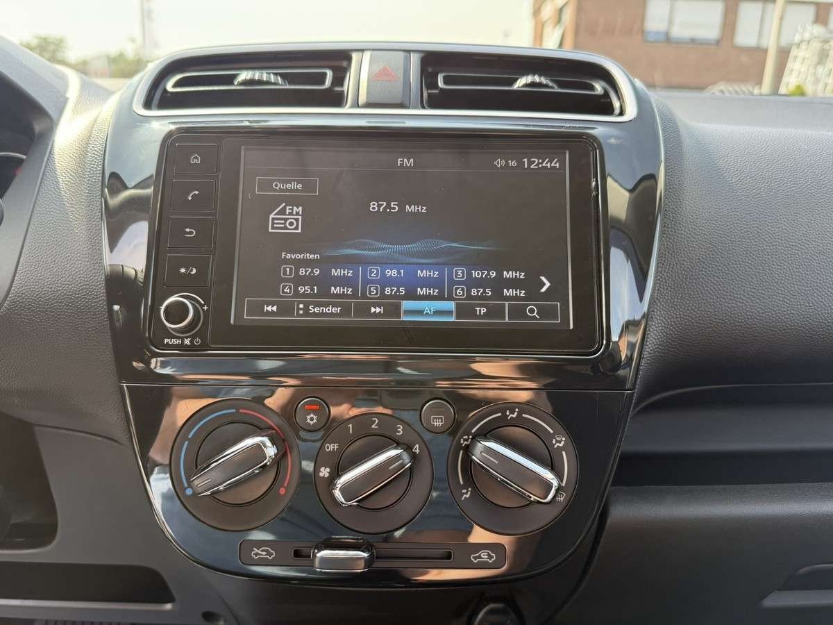 Fahrzeugbild eines Mitsubishi Space Star