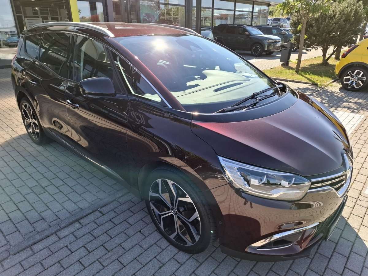Fahrzeugbild eines Renault Grand Scénic