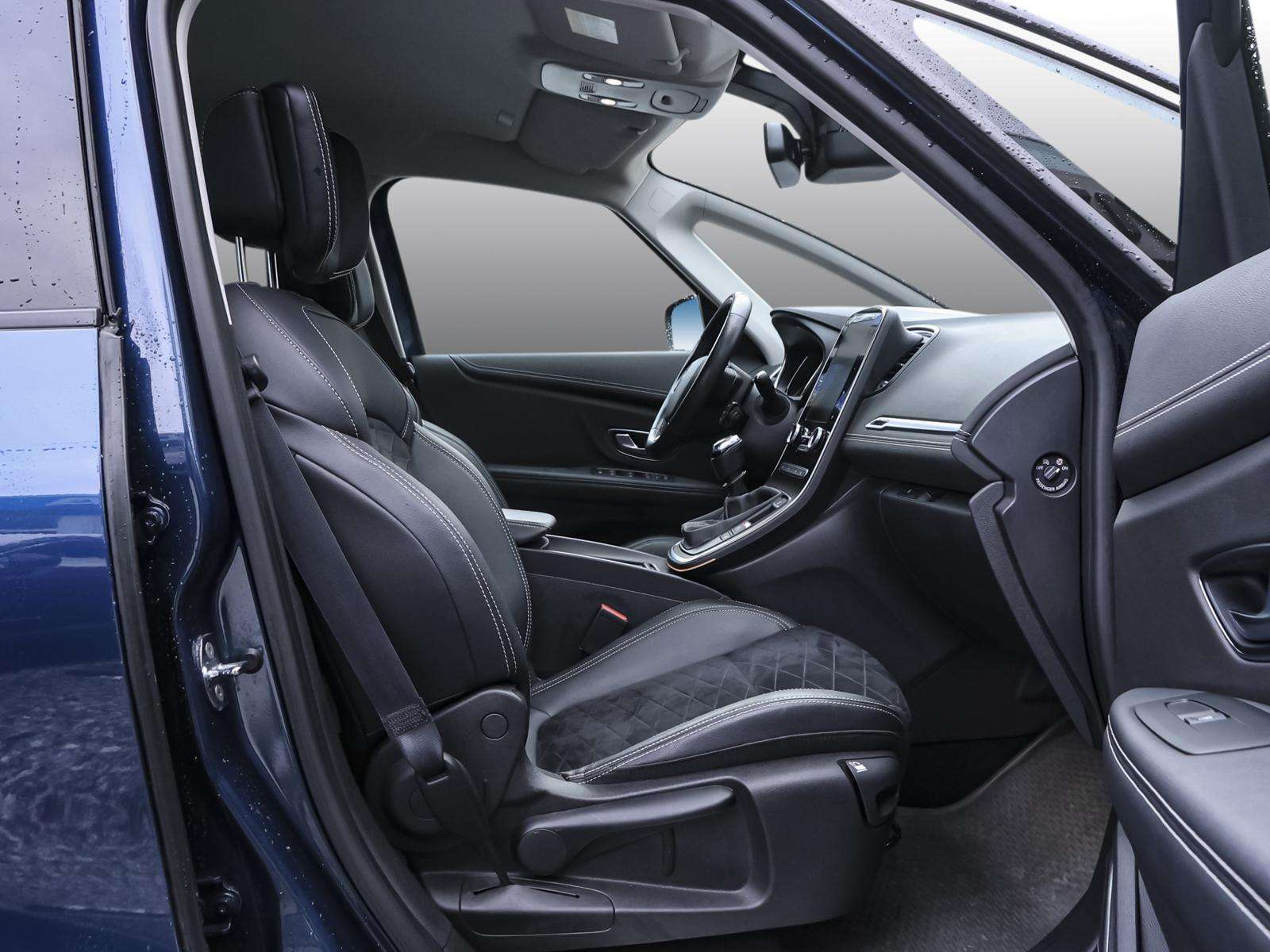 Fahrzeugbild eines Renault Scénic