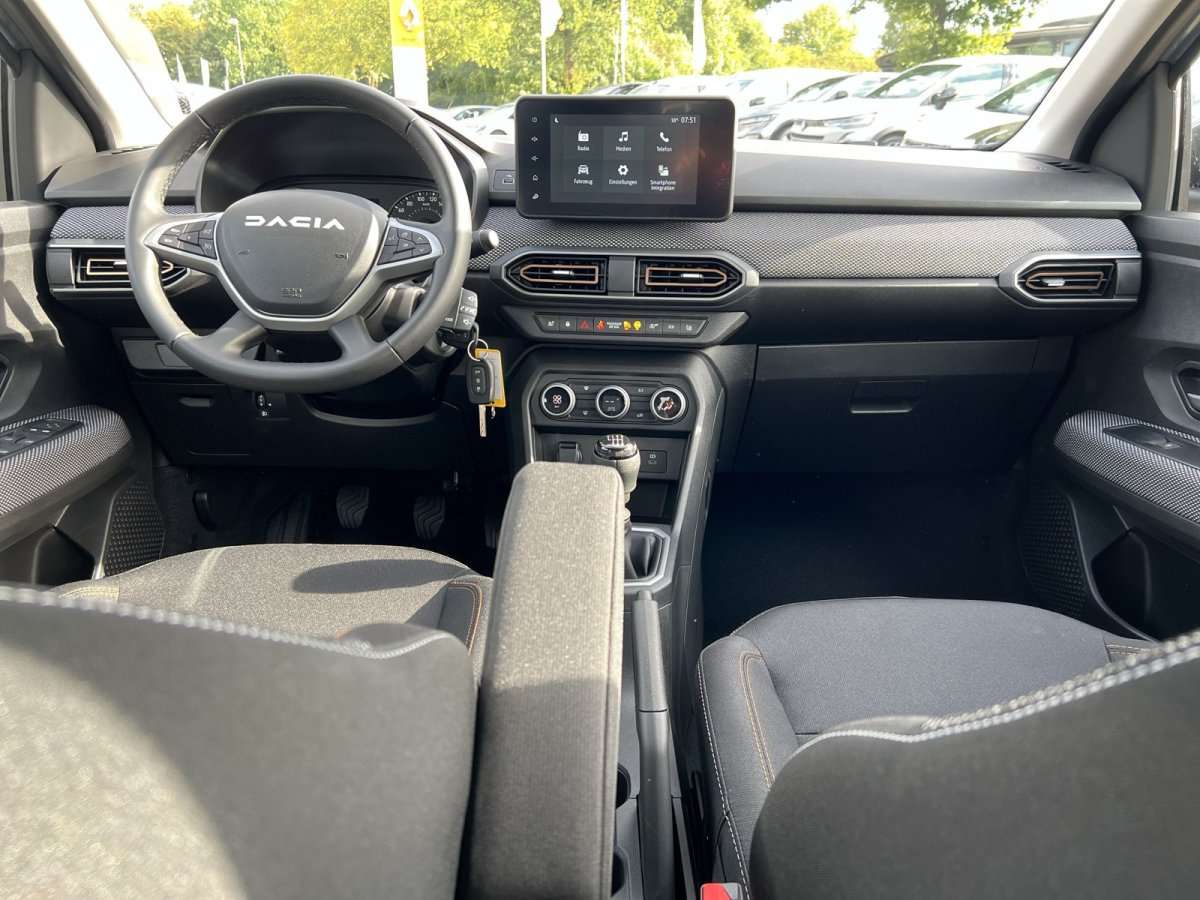 Fahrzeugbild eines Dacia Sandero