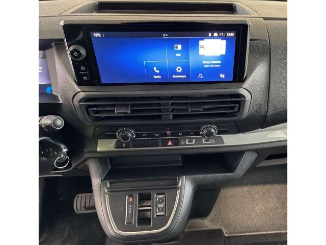 Fahrzeugbild eines Opel Vivaro