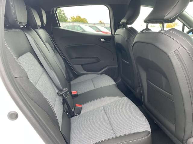 Fahrzeugbild eines Renault Clio