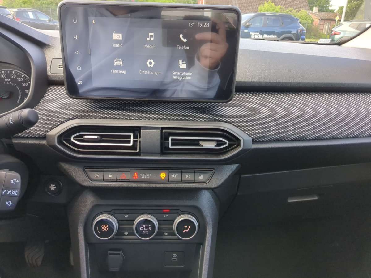 Fahrzeugbild eines Dacia Sandero