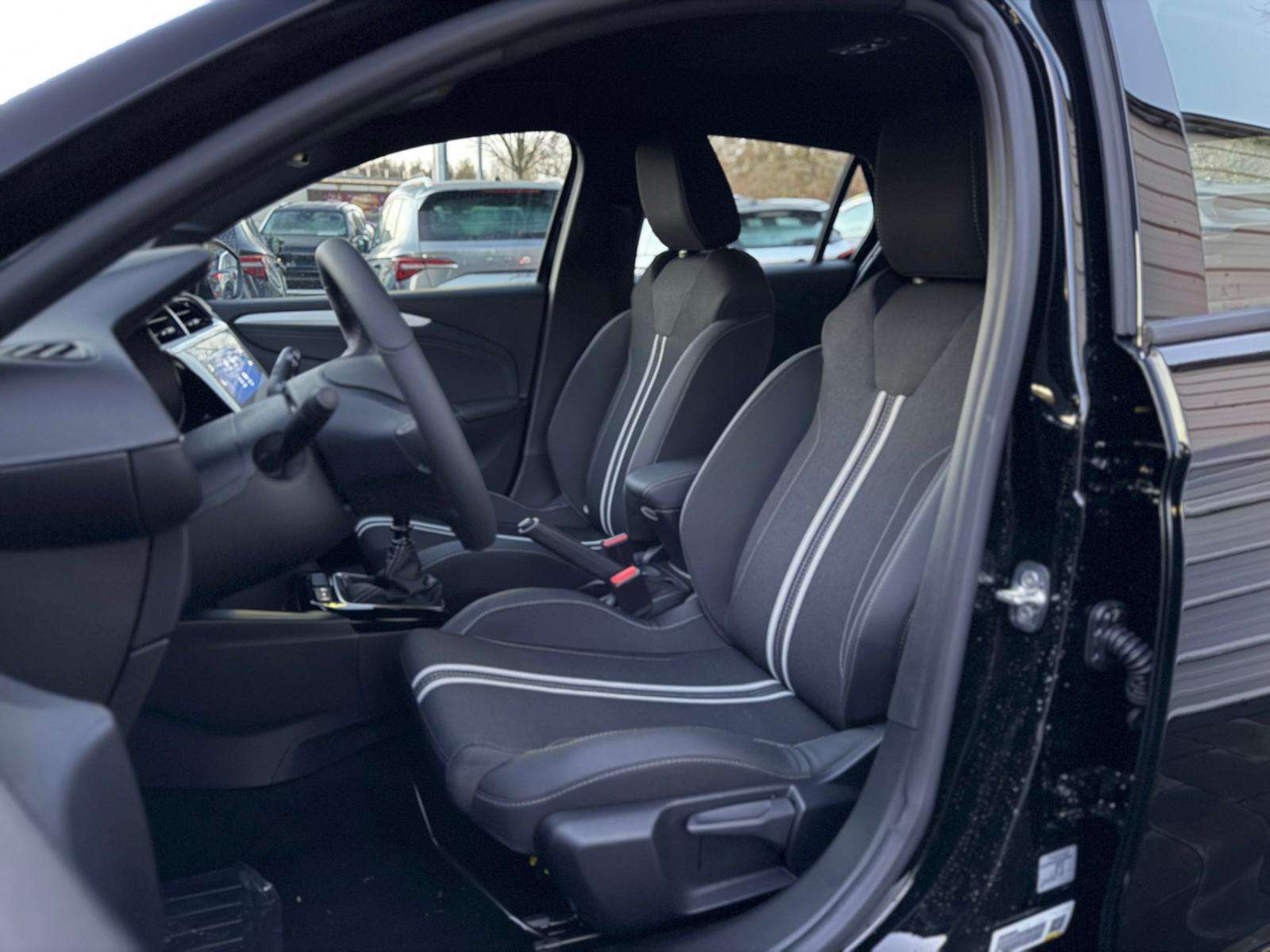 Fahrzeugbild eines Opel Corsa