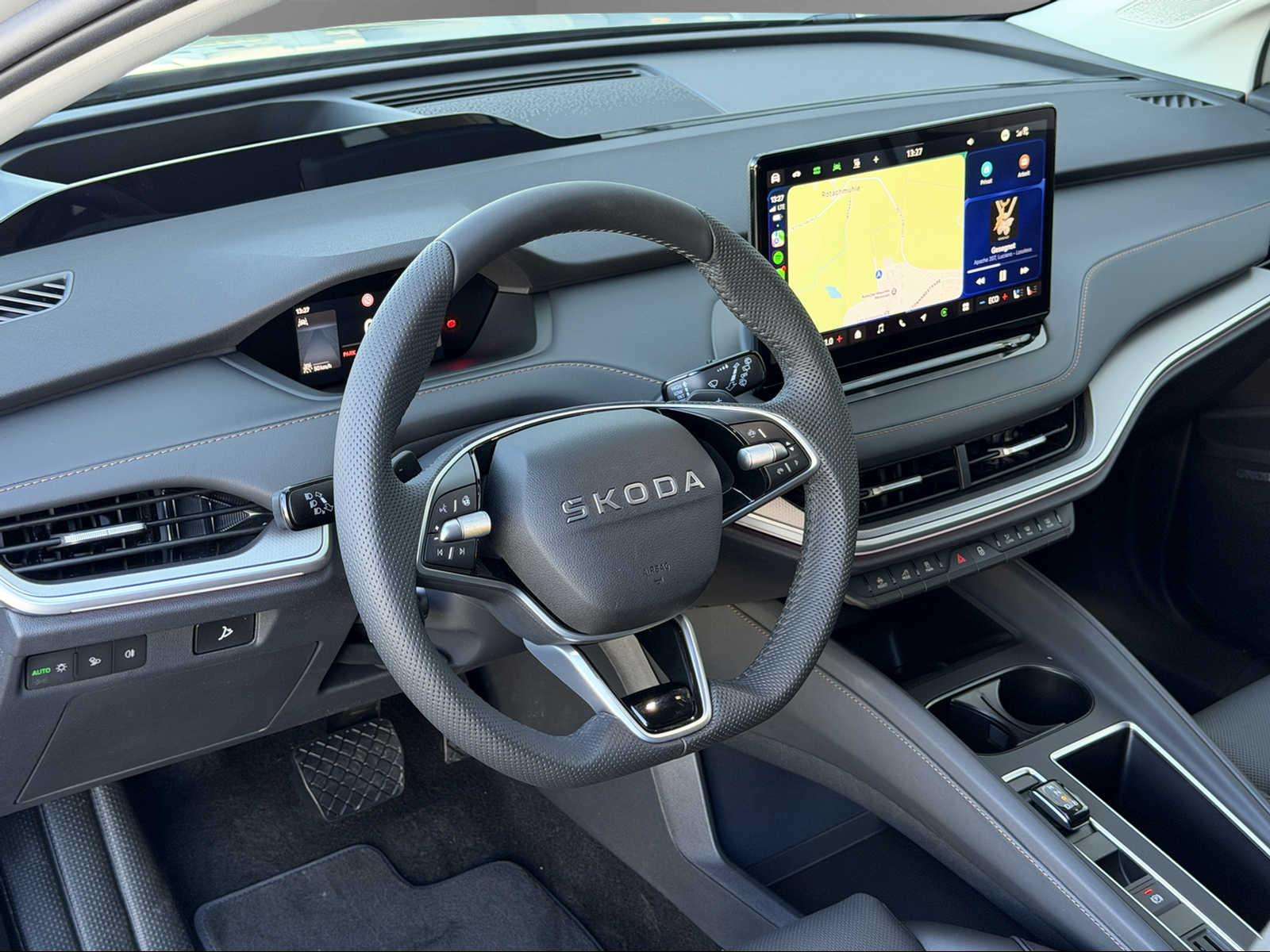 Fahrzeugbild eines Skoda ELROQ