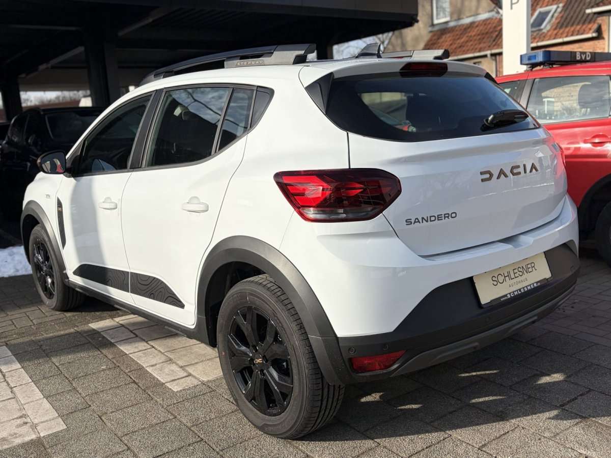 Fahrzeugbild eines Dacia Sandero