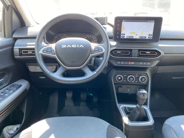 Fahrzeugbild eines Dacia Jogger