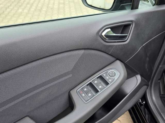 Fahrzeugbild eines Renault Clio