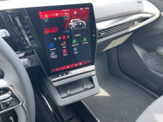 Fahrzeugbild eines Renault Scenic E-TECH