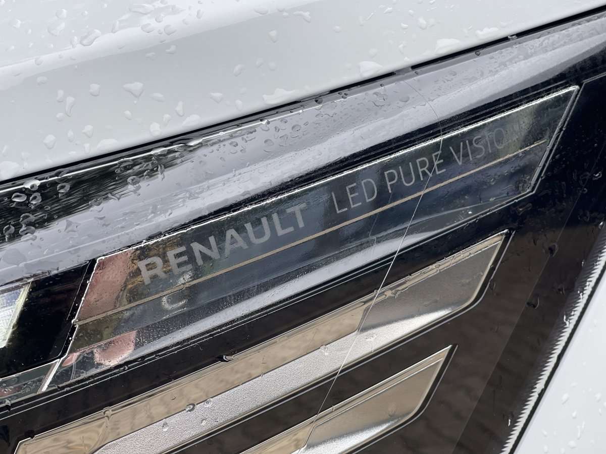 Fahrzeugbild eines Renault Trafic