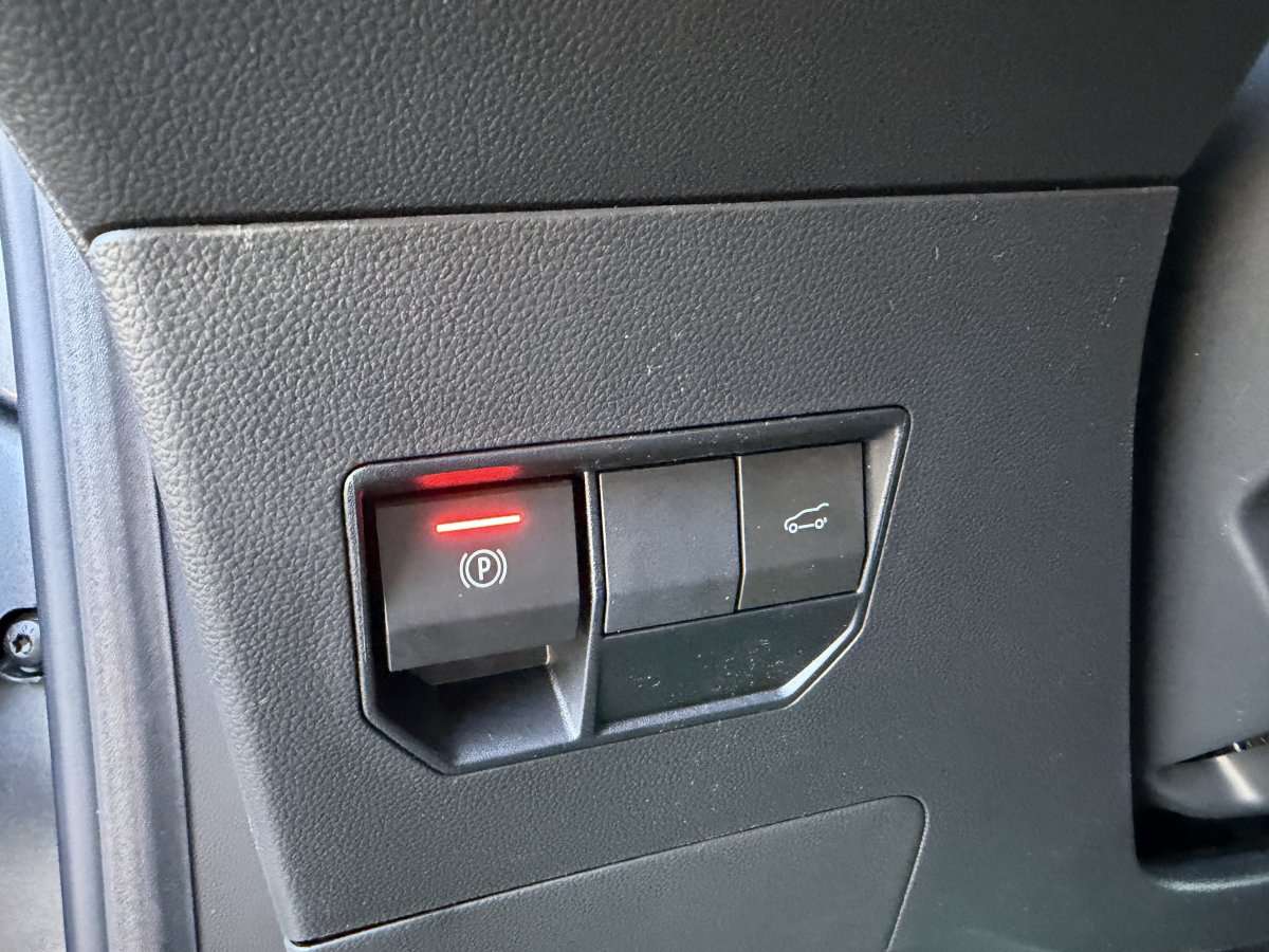 Fahrzeugbild eines Dacia Bigster