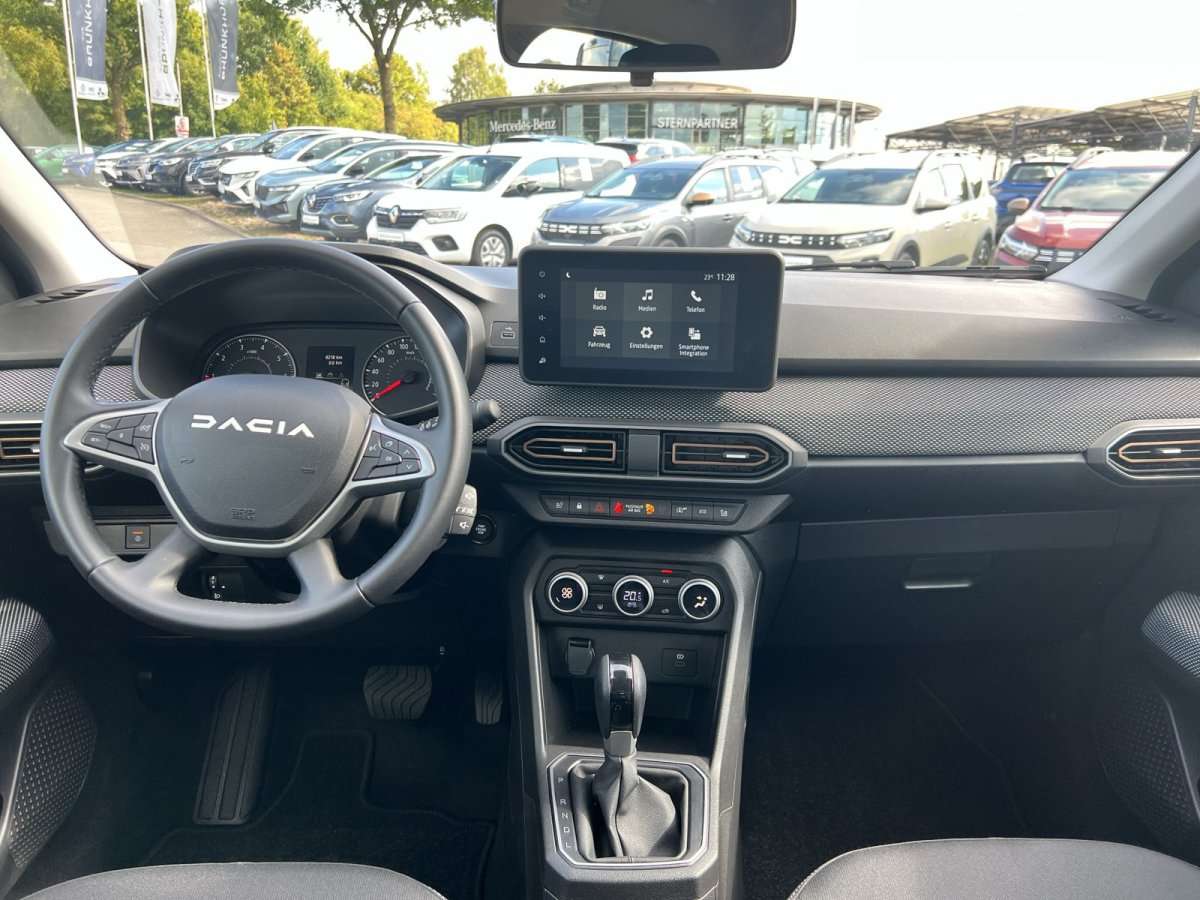 Fahrzeugbild eines Dacia Sandero