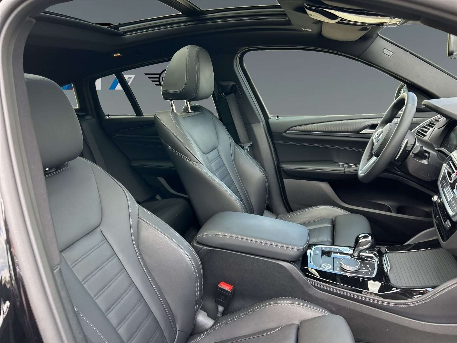 Fahrzeugbild eines BMW X4