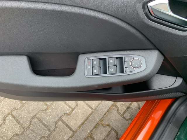 Fahrzeugbild eines Renault Clio