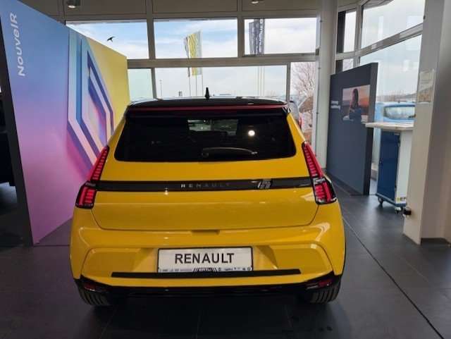 Fahrzeugbild eines Renault 5 E-TECH