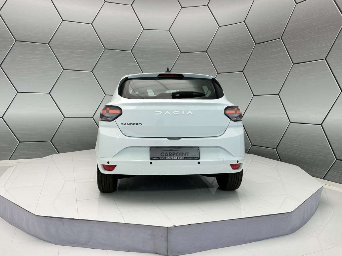 Fahrzeugbild eines Dacia Sandero