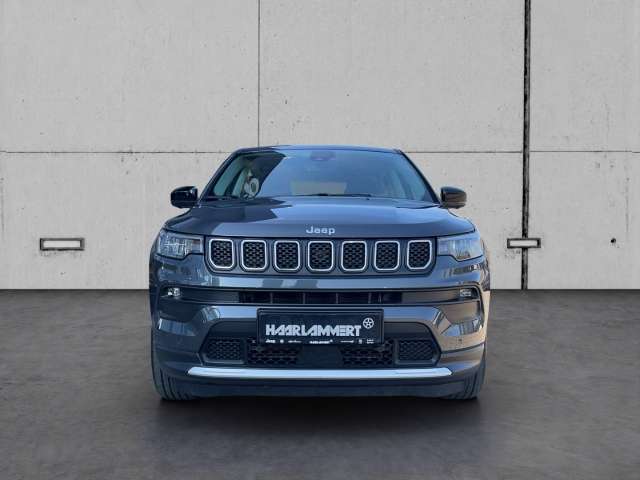 Fahrzeugbild eines Jeep Compass