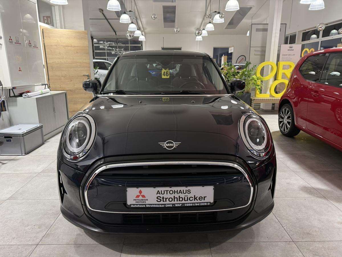 Fahrzeugbild eines MINI MINI