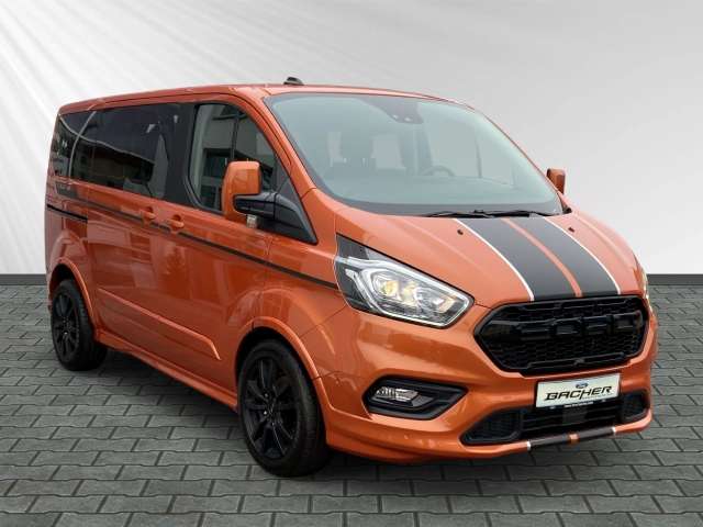 Fahrzeugbild eines Ford Tourneo Custom