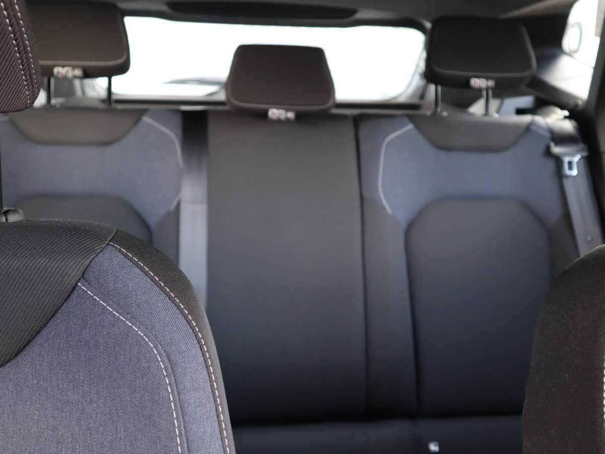 Fahrzeugbild eines Dacia Duster