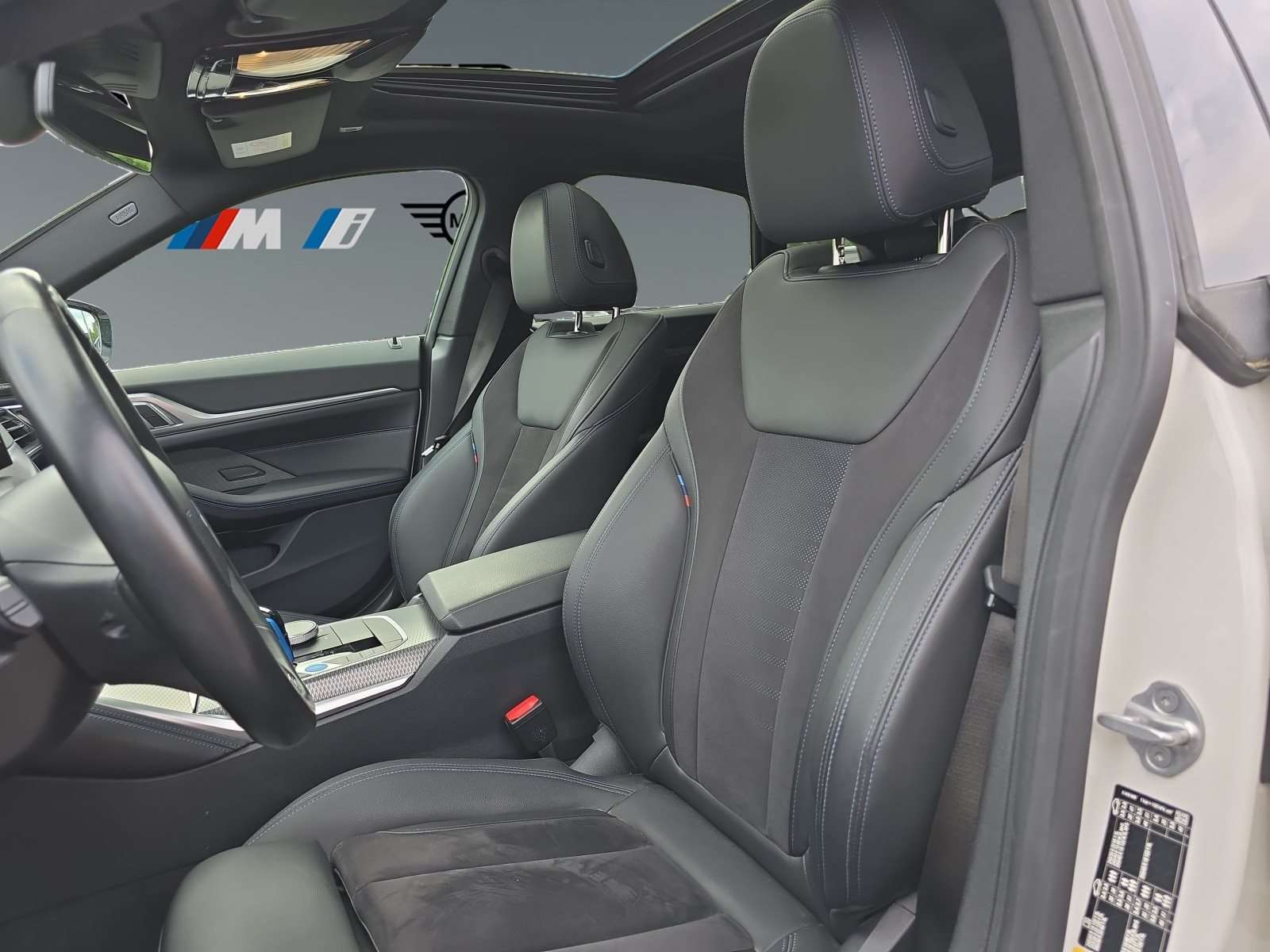 Fahrzeugbild eines BMW i4