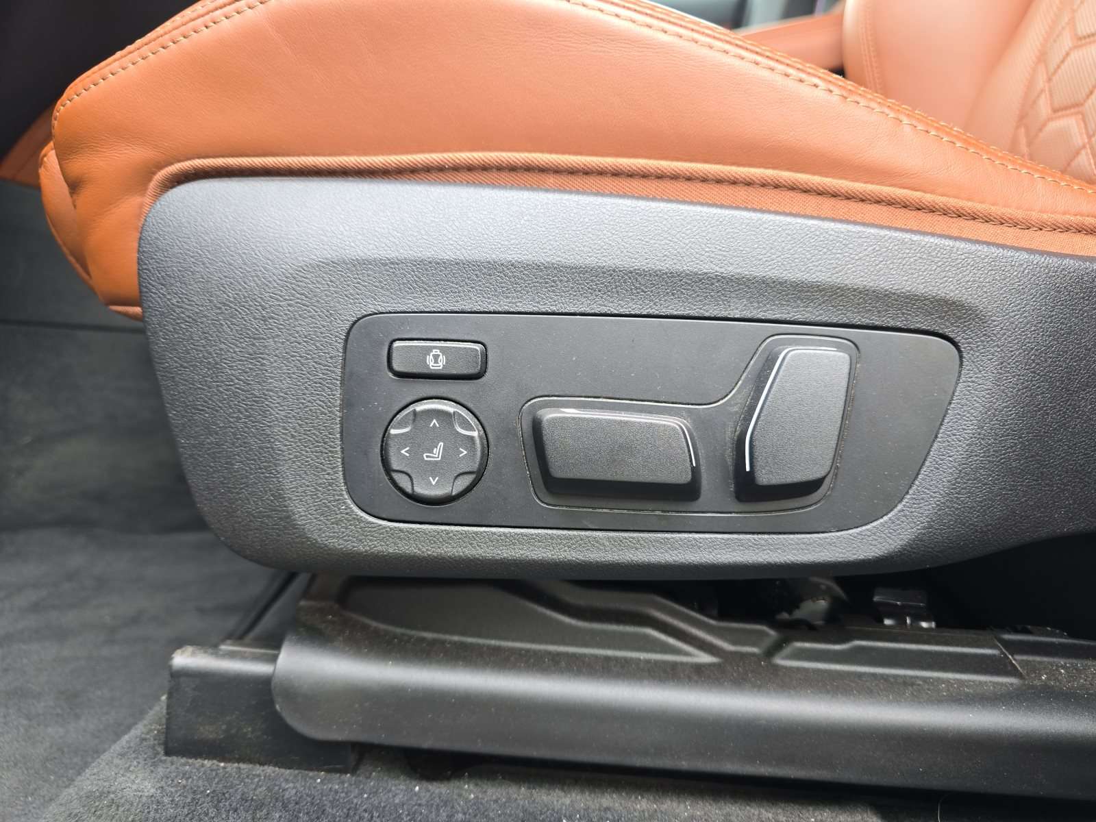 Fahrzeugbild eines BMW X4