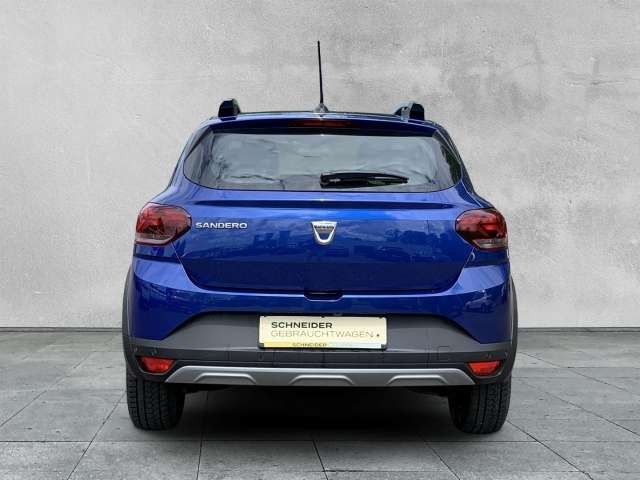 Fahrzeugbild eines Dacia Sandero