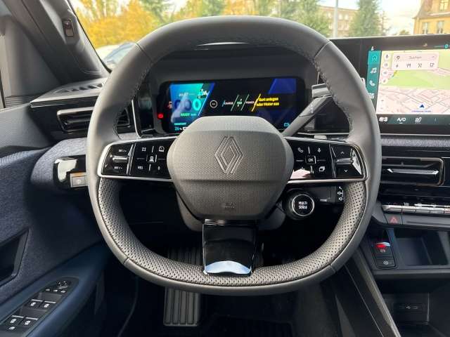 Fahrzeugbild eines Renault 4 E-TECH