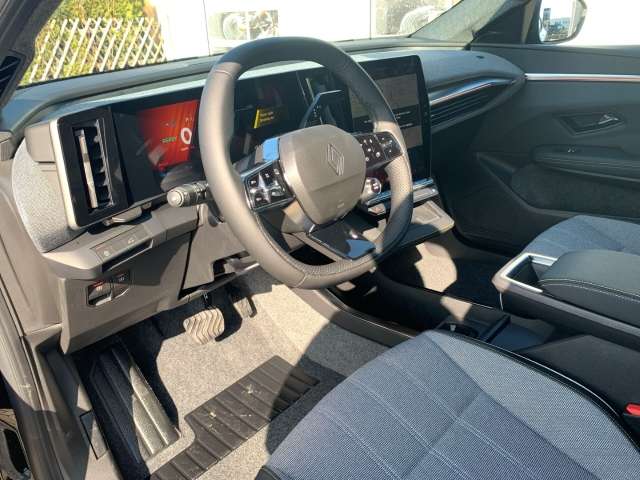 Fahrzeugbild eines Renault Scenic E-TECH