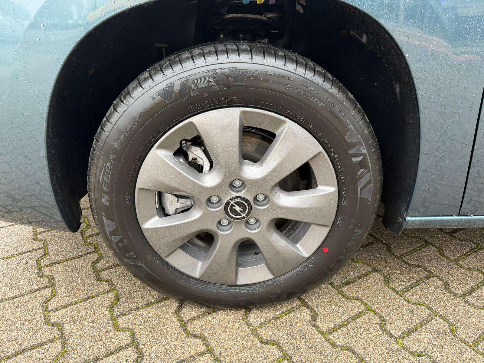 Fahrzeugbild eines Opel Combo Life