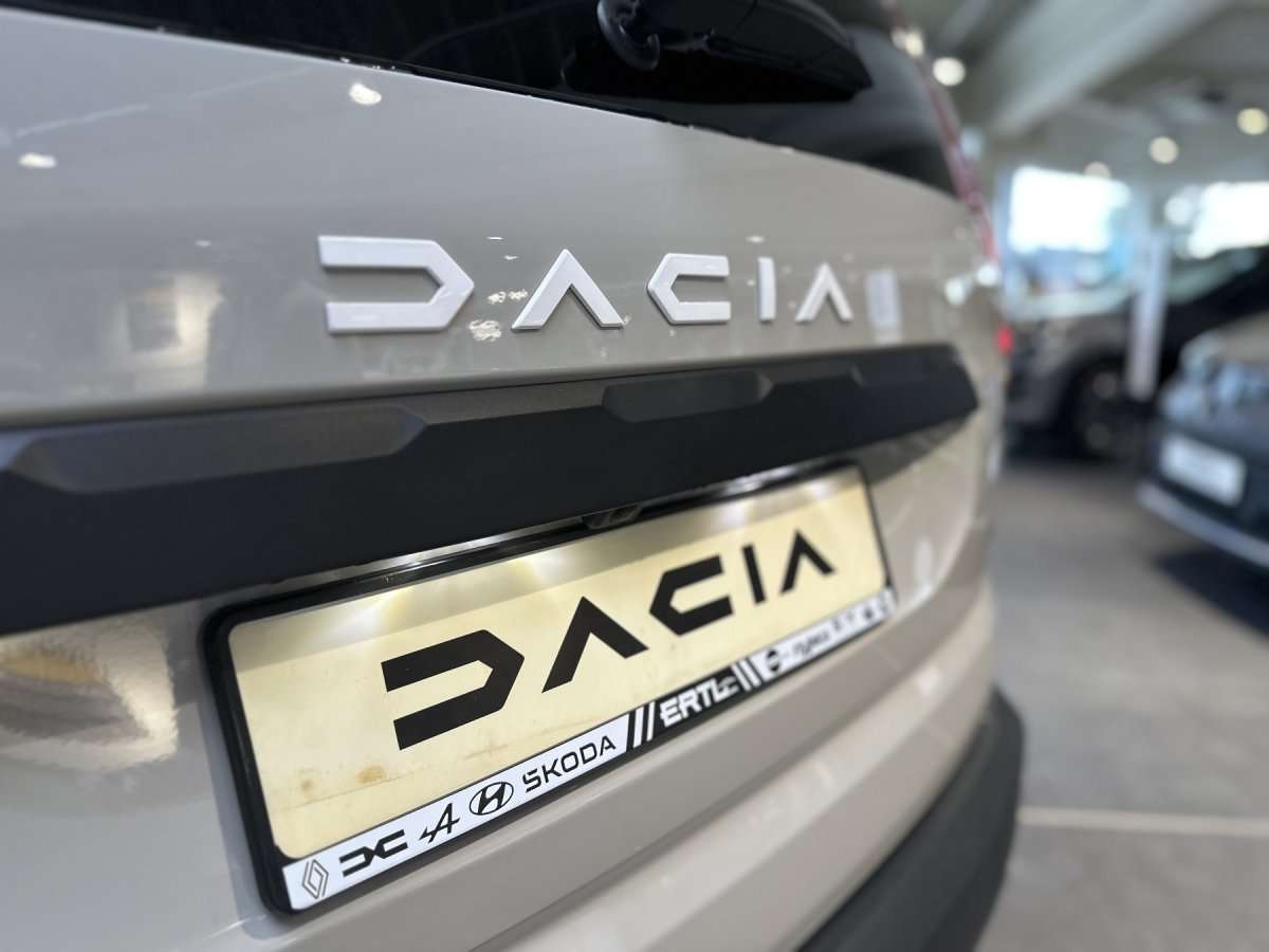 Fahrzeugbild eines Dacia Jogger