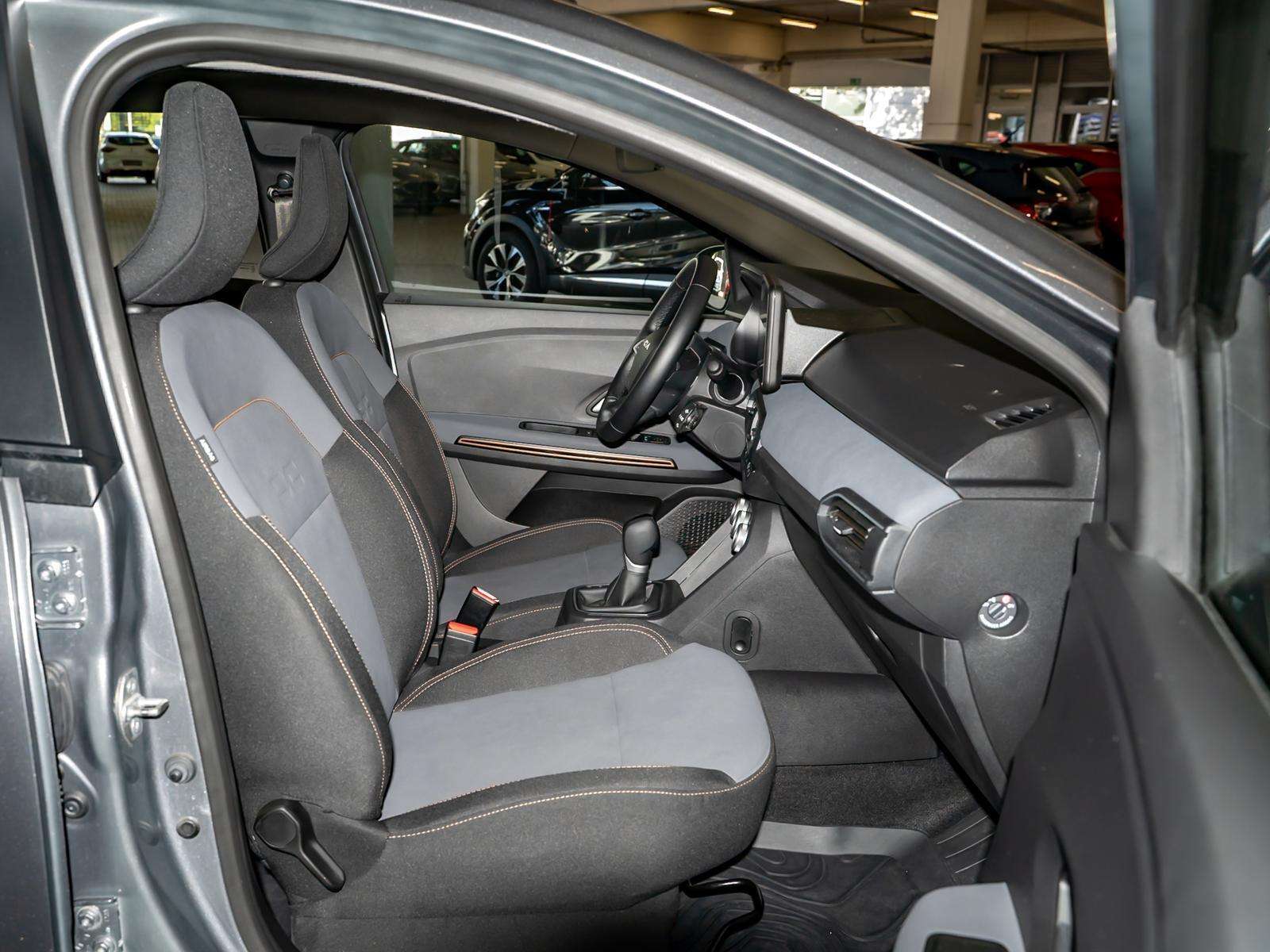 Fahrzeugbild eines Dacia Sandero