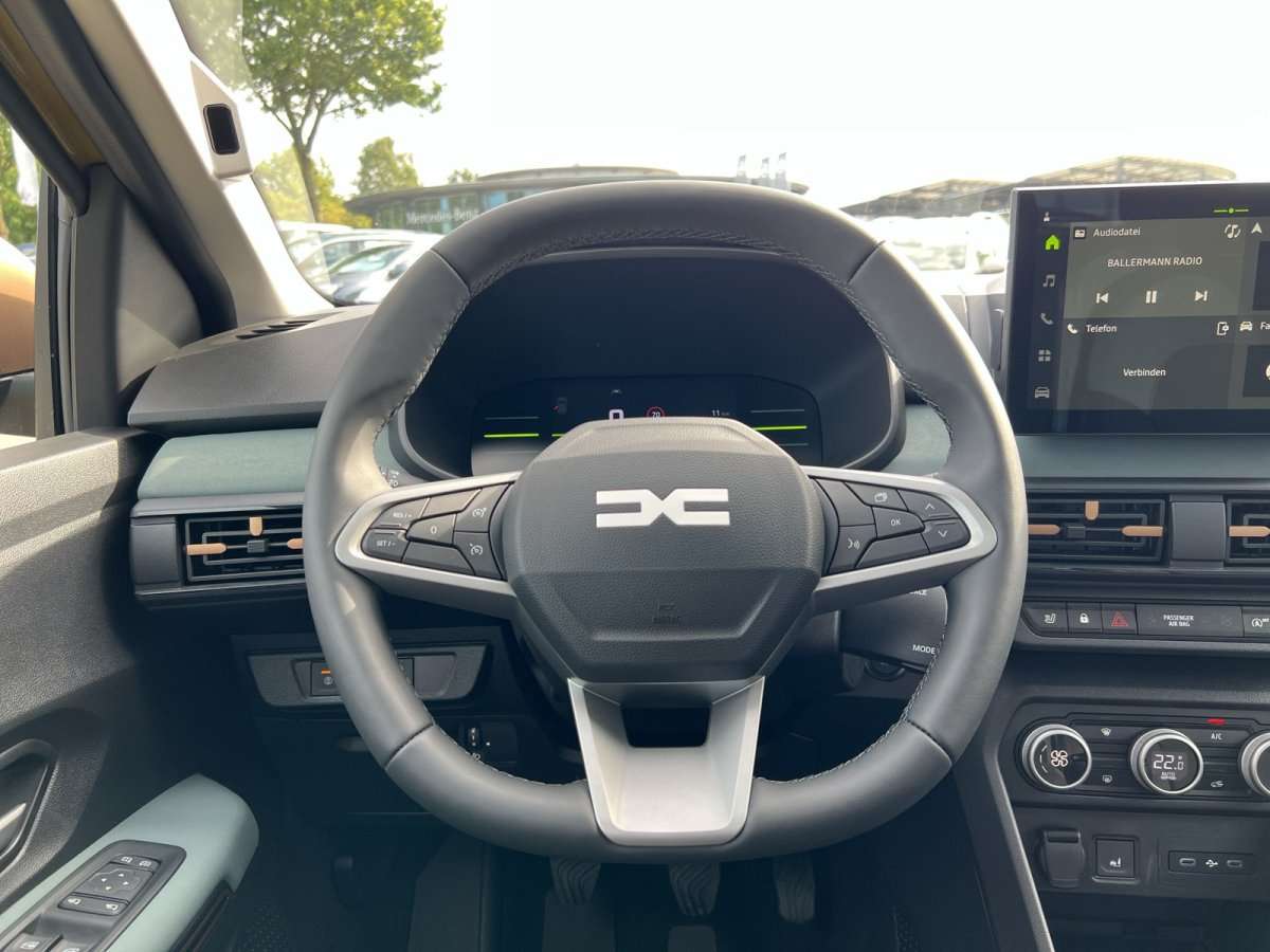 Fahrzeugbild eines Dacia Sandero