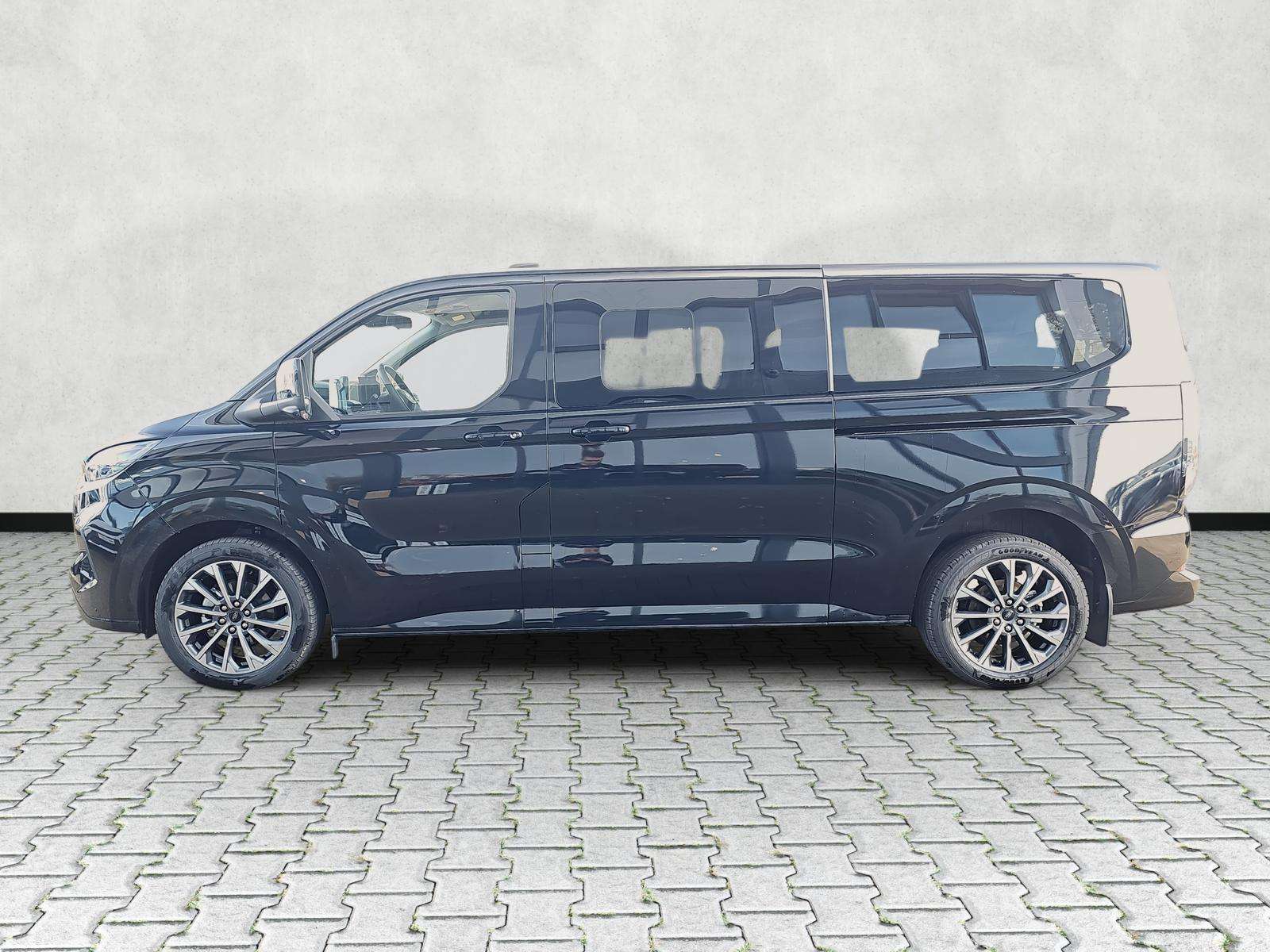 Fahrzeugbild eines Ford Tourneo Custom