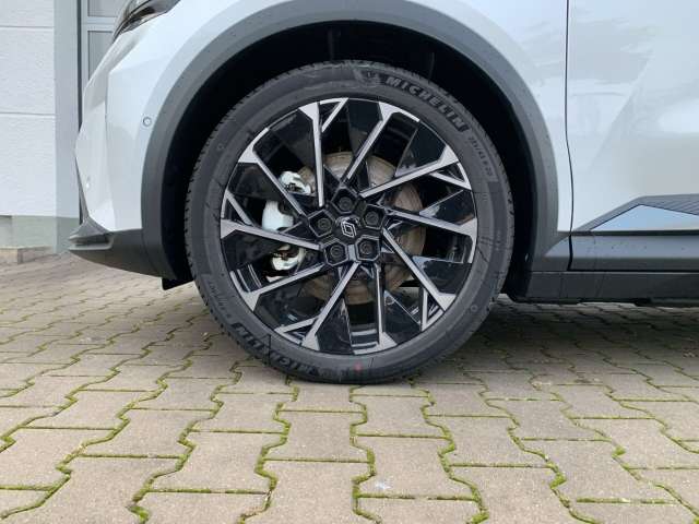 Fahrzeugbild eines Renault Scenic E-TECH