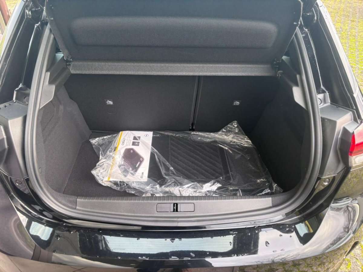 Fahrzeugbild eines Opel Corsa