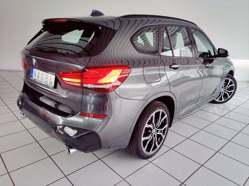 Fahrzeugbild eines BMW X1