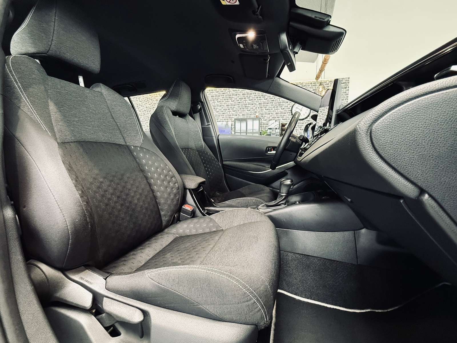 Fahrzeugbild eines Toyota Corolla