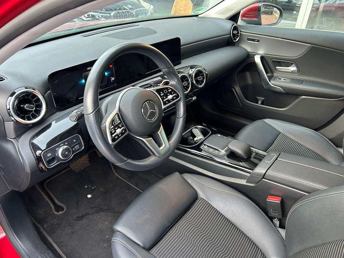 Fahrzeugbild eines Mercedes-Benz A-Klasse