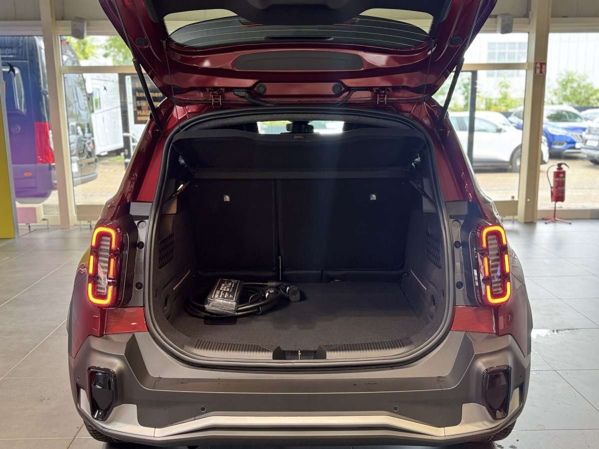 Fahrzeugbild eines Renault 4 E-TECH