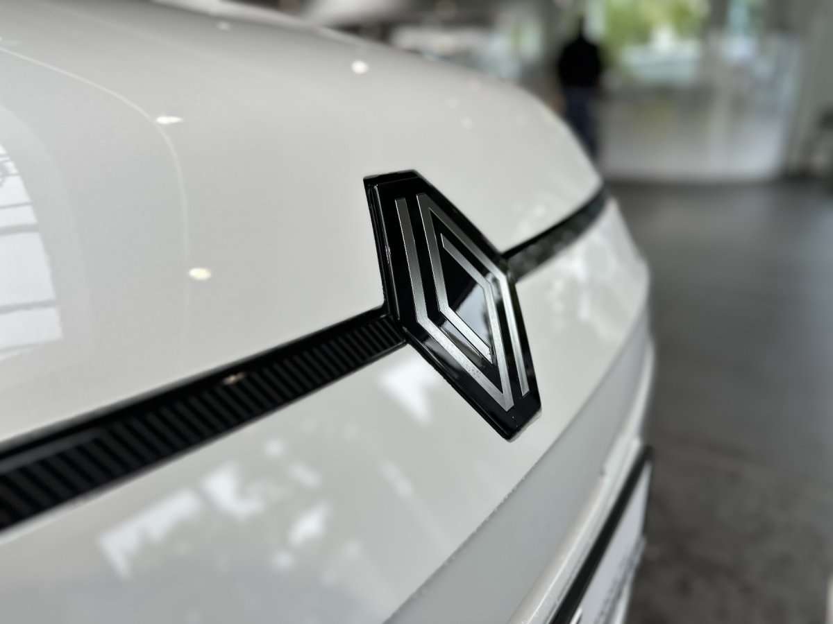 Fahrzeugbild eines Renault 5 E-TECH