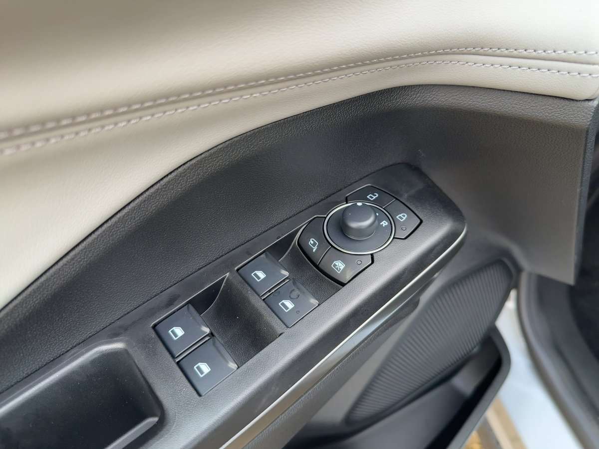 Fahrzeugbild eines Ford Puma