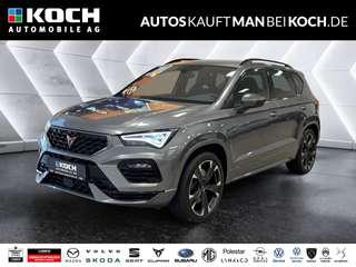Schräge Frontansicht auf einen CUPRA Ateca , freigestellt