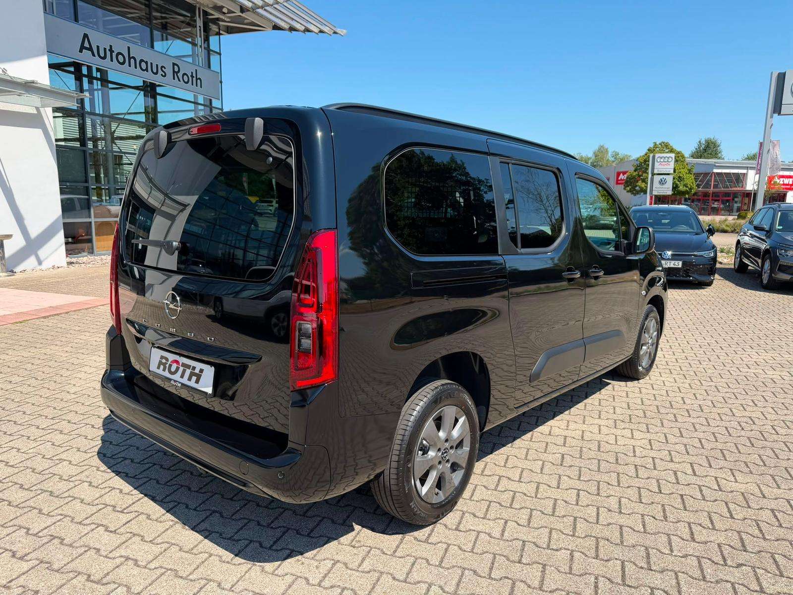 Fahrzeugbild eines Opel Combo Life