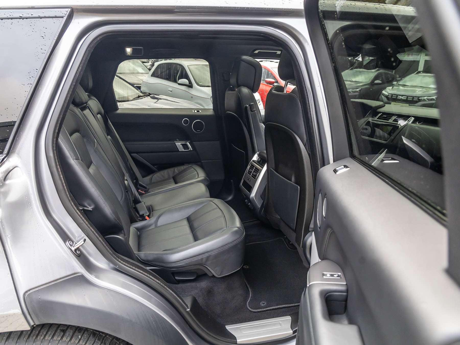 Fahrzeugbild eines Land Rover Range Rover Sport