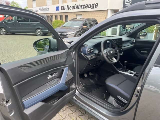 Fahrzeugbild eines Dacia Duster