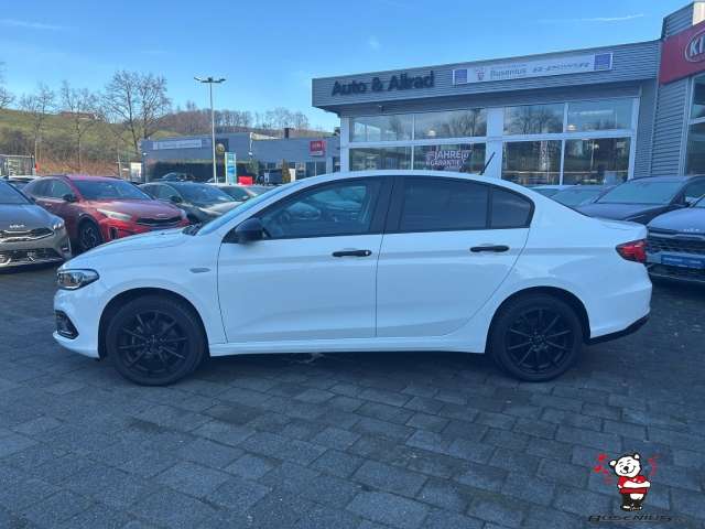 Fahrzeugbild eines Fiat Tipo