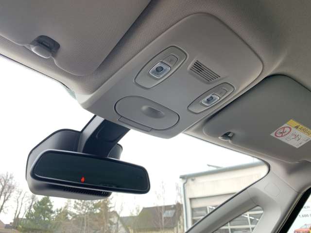 Fahrzeugbild eines Renault Grand Scénic