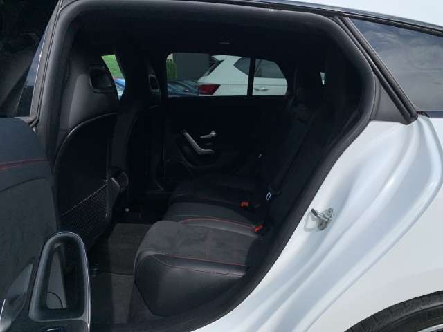 Fahrzeugbild eines Mercedes-Benz CLA